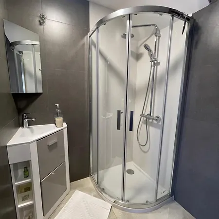 Villa Avec Piscine 35 Min De Paris *