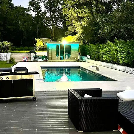 Villa Avec Piscine 35 Min De Paris *